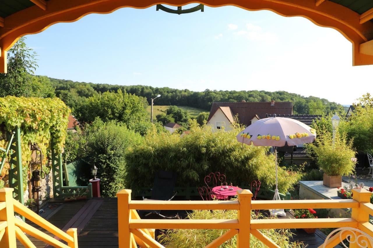 Romery  Roulotte La Dominique B&B 외부 사진
